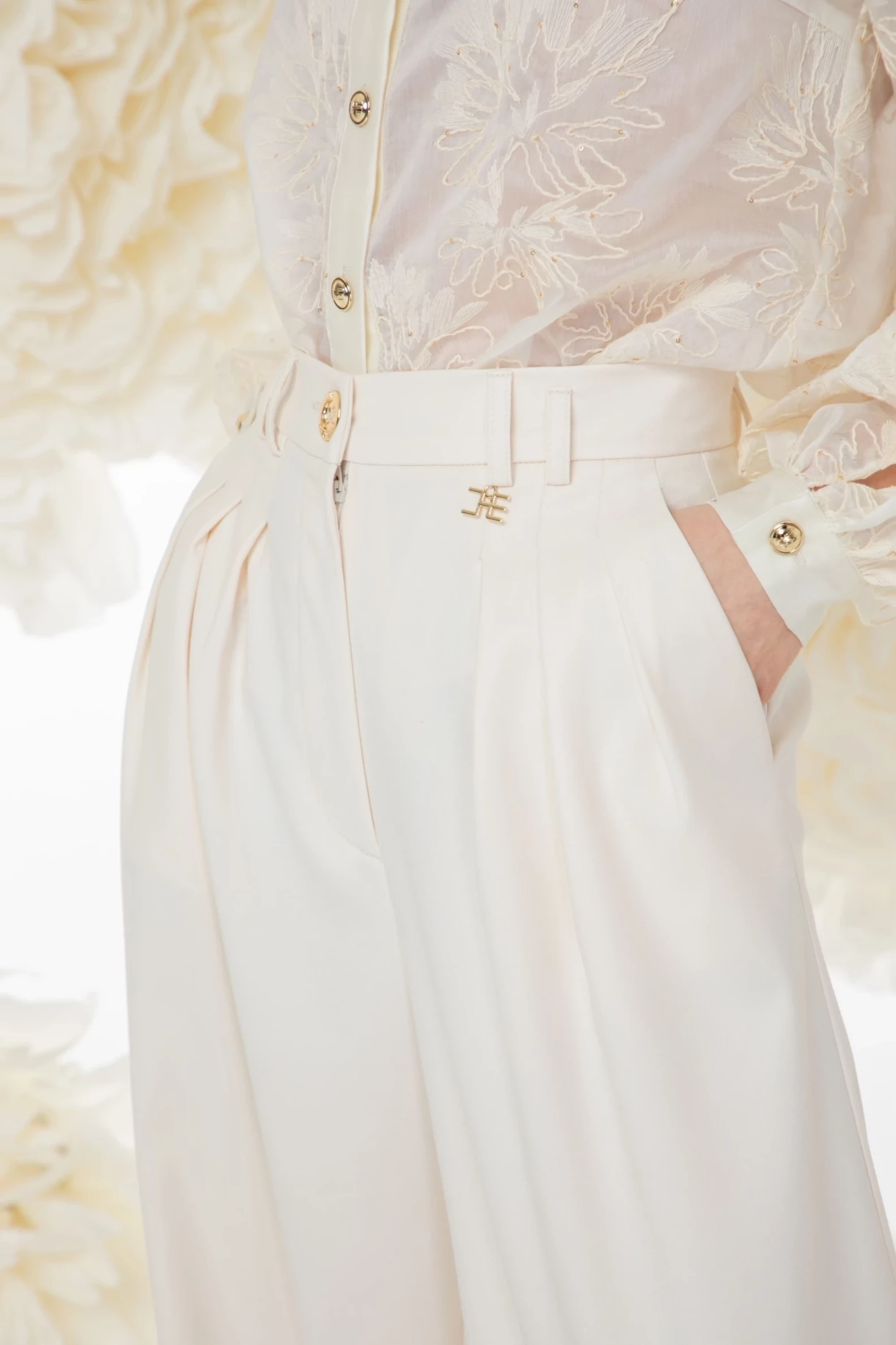 Thumbnail 6 of Панталон "POWER IN WHITE"