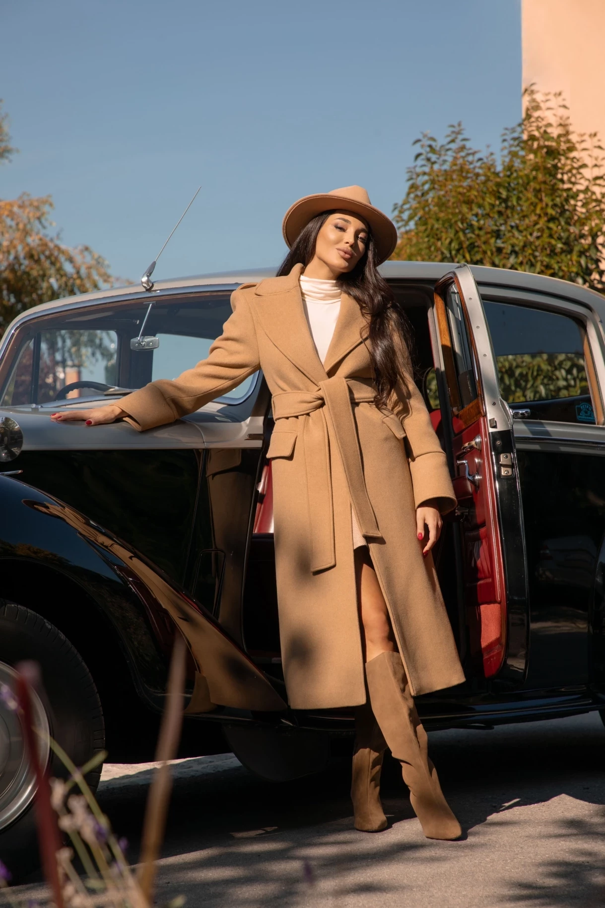 Thumbnail 3 of Палто "TIMELESS"