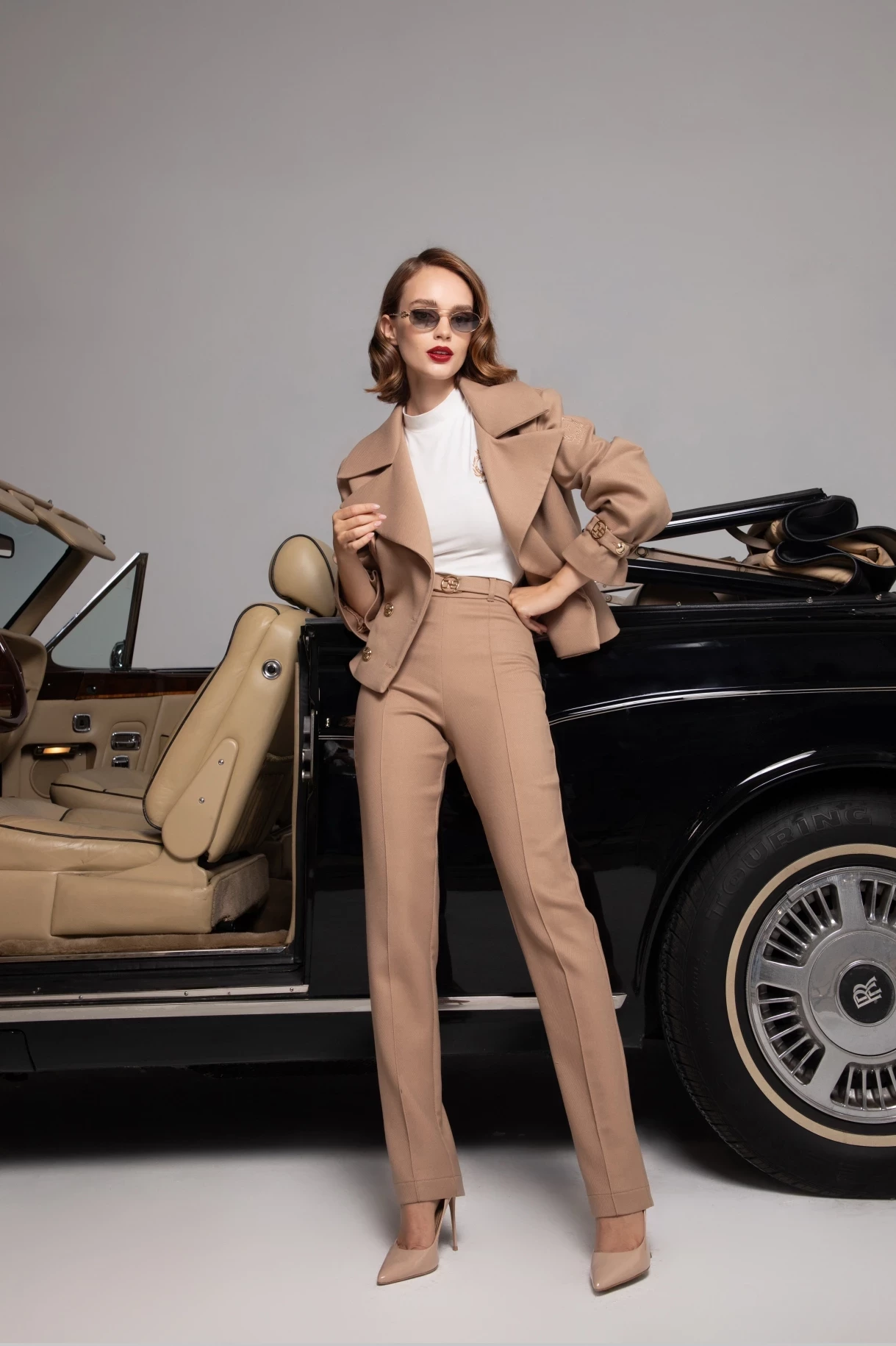 Thumbnail 2 of Панталон "C`EST LA VIE"