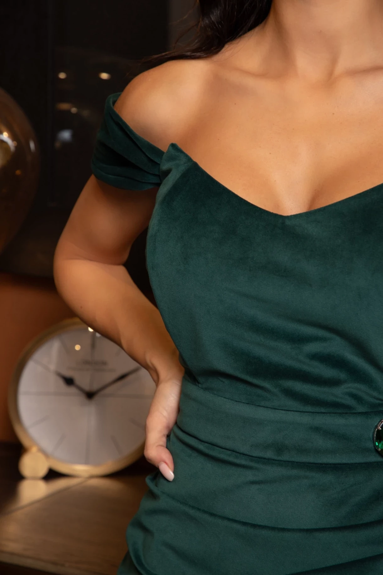 Thumbnail 2 of Кадифена рокля "LADY IN GREEN"