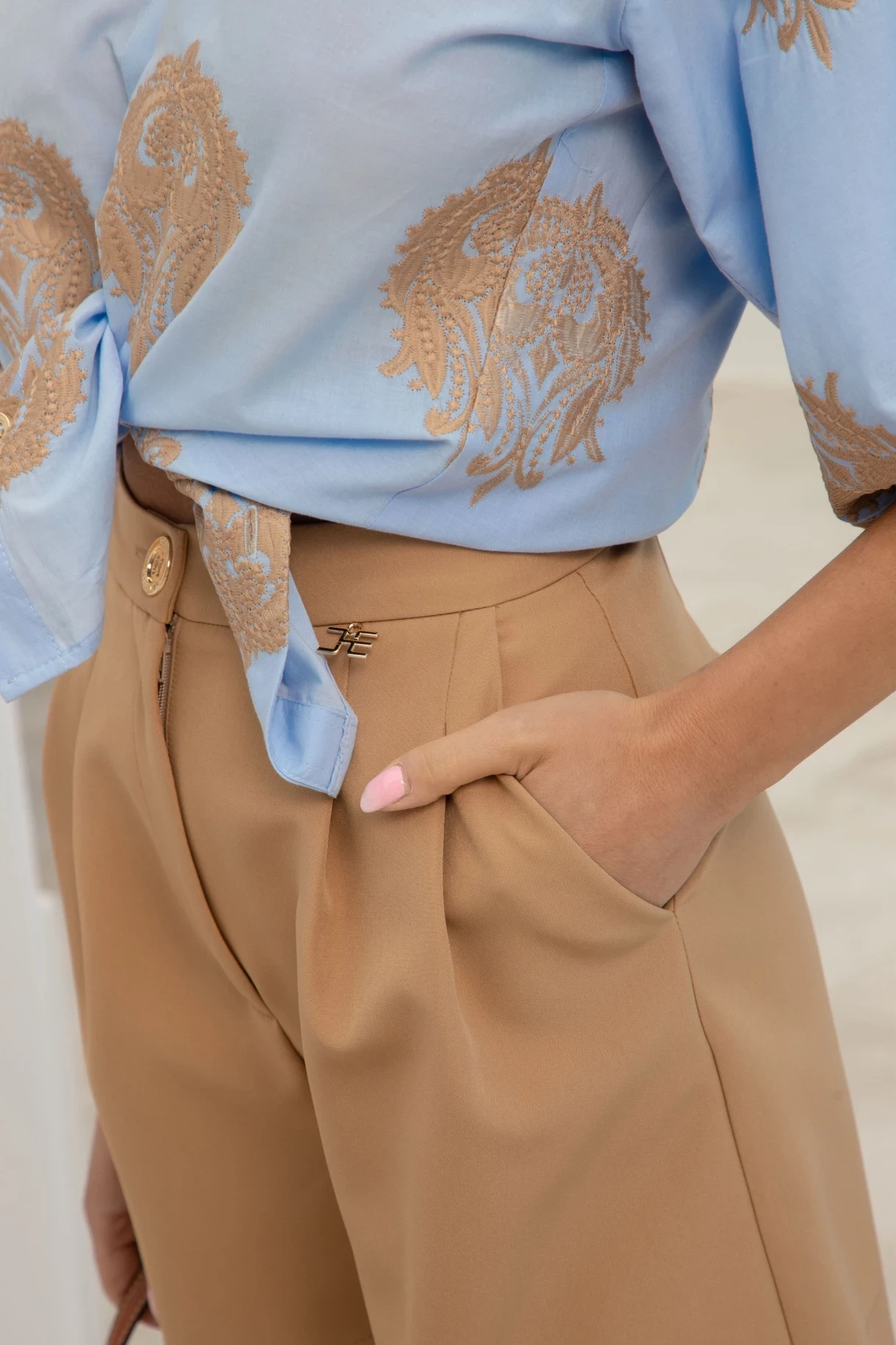 Thumbnail 5 of Къси панталонки "SOLAR"