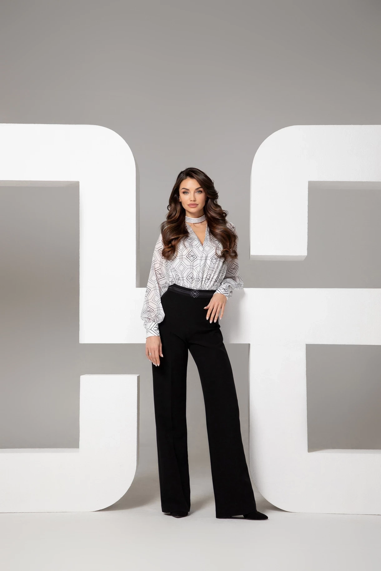 Thumbnail 4 of Черен панталон "RENEW"