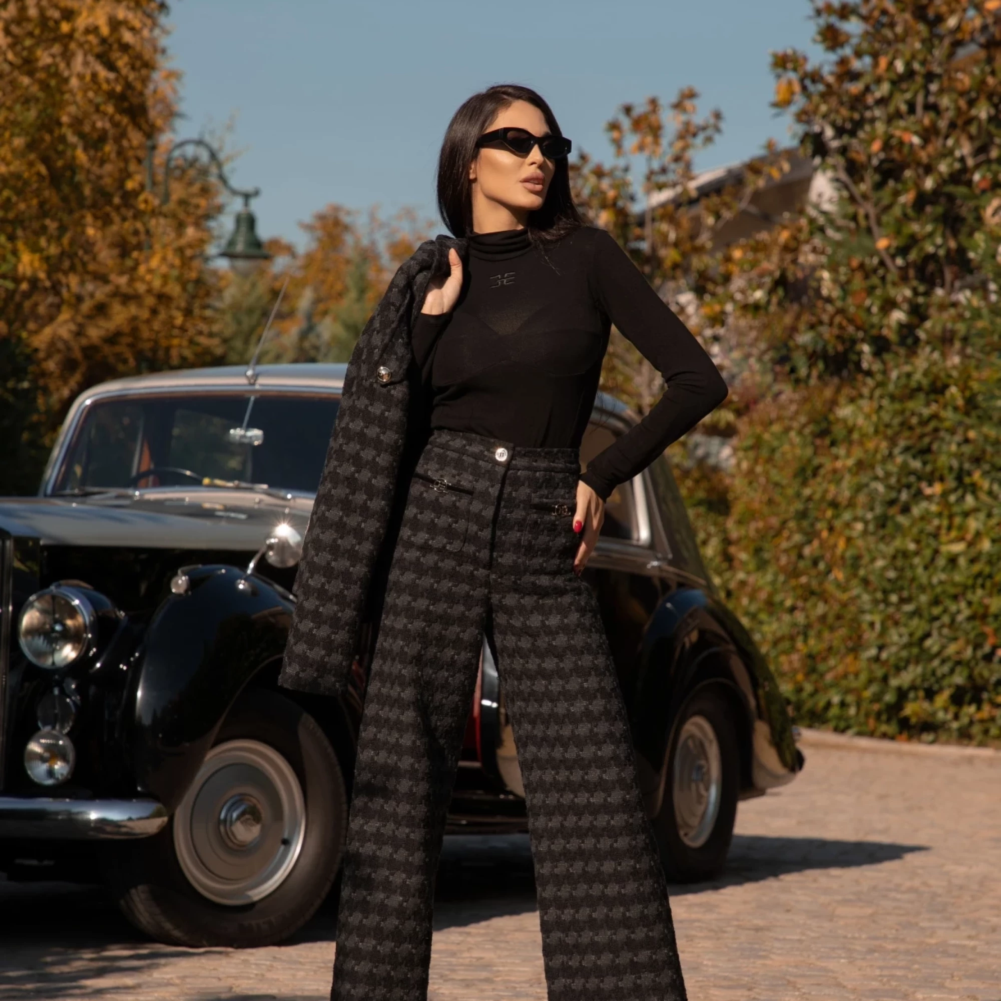 Thumbnail 7 of Поло в черно "ICON"