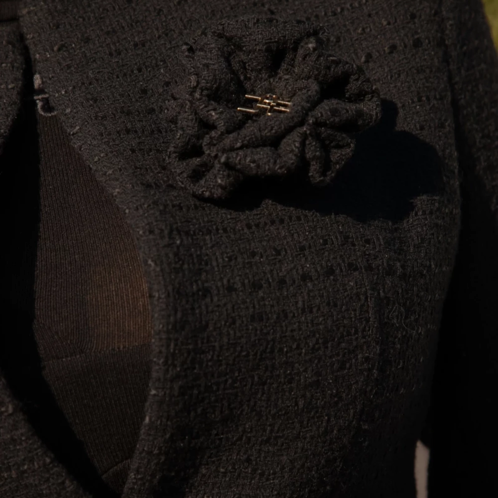 Thumbnail 3 of Сако от букле "ALLURE"