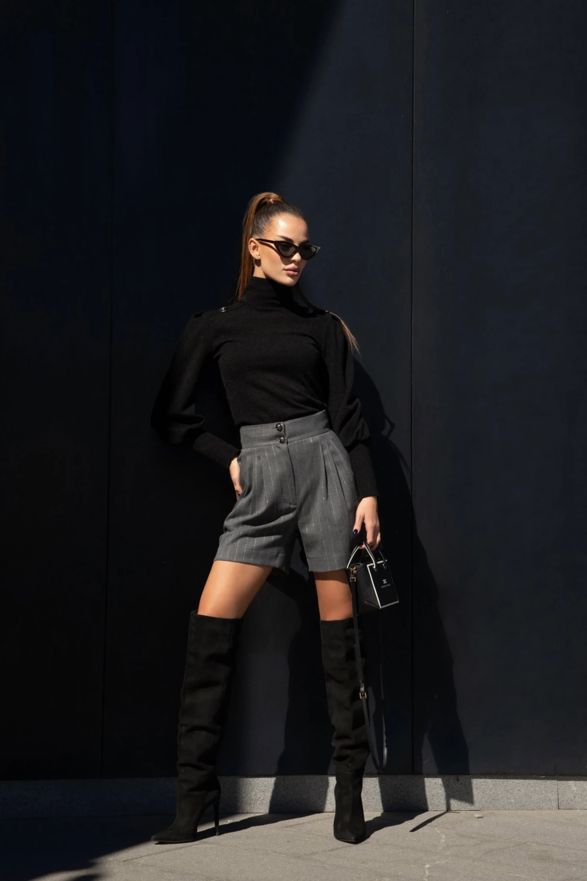 Thumbnail 3 of Къси панталонки "FAMOUS"