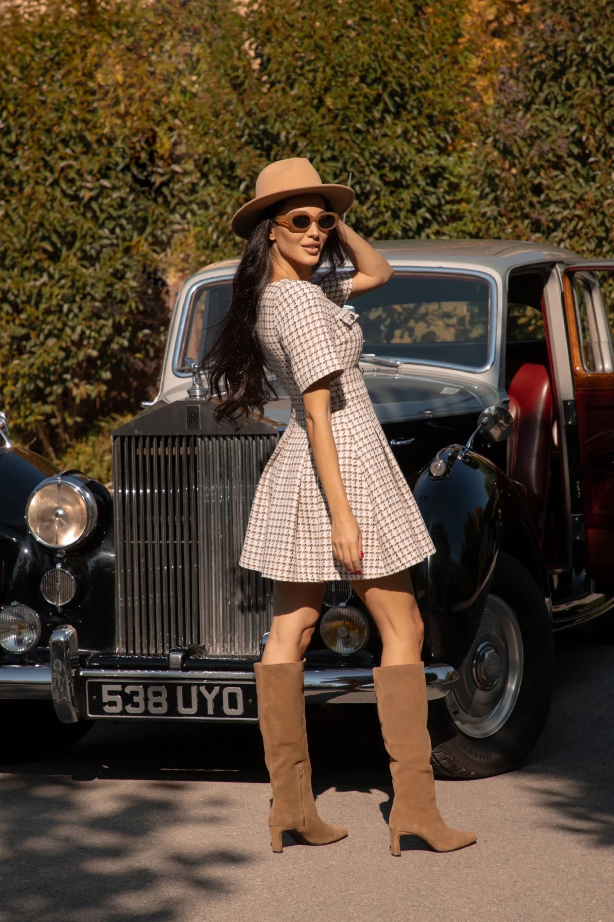 Thumbnail 2 of Рокля от букле "ADORE"