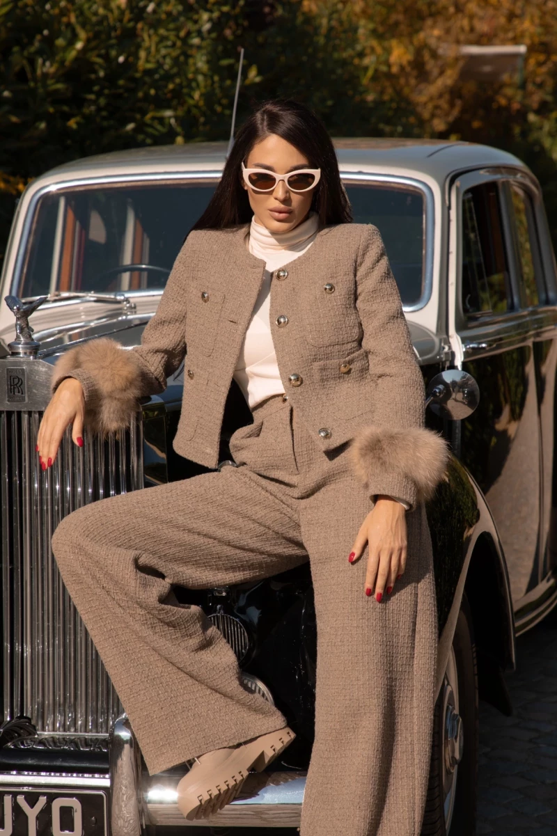 Thumbnail 3 of Сако от букле "TEMPTATION"