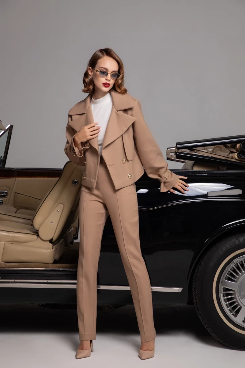 Thumbnail 1 of Панталон "C`EST LA VIE"