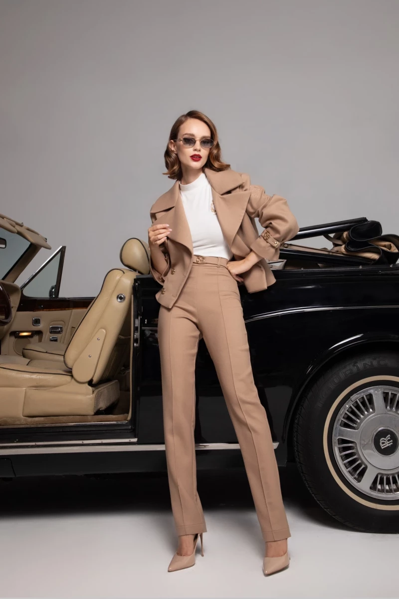 Thumbnail 2 of Панталон "C`EST LA VIE"