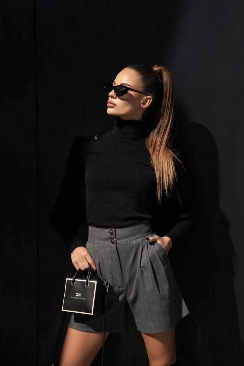 Thumbnail 2 of Къси панталонки "FAMOUS"