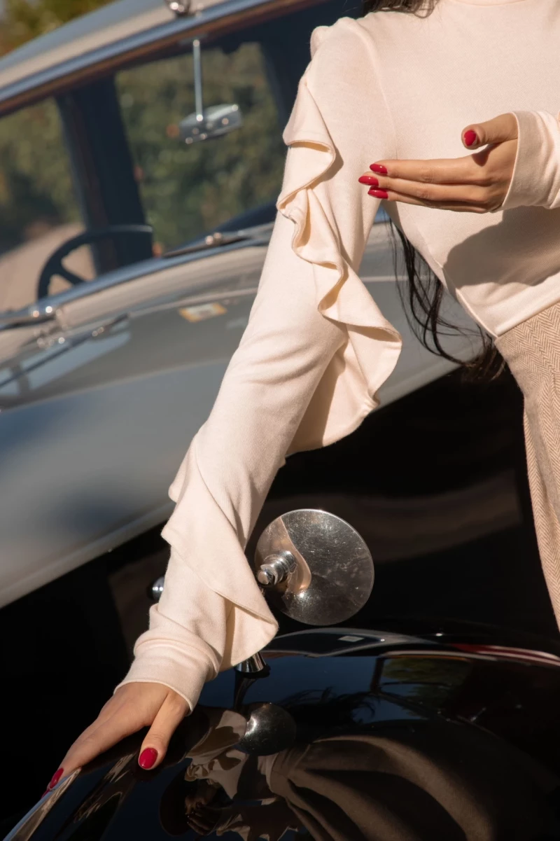 Thumbnail 4 of Поло в екрю "BELLE"