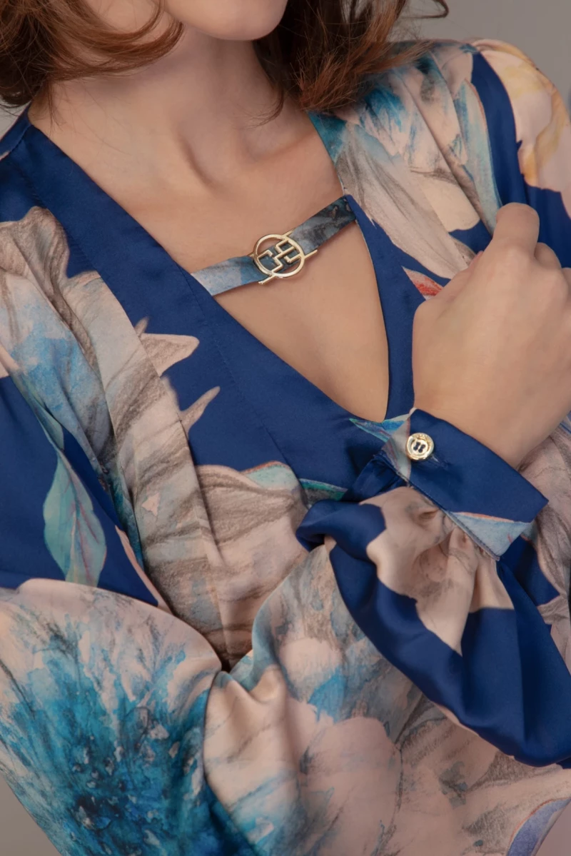 Thumbnail 2 of Риза "FLEURS"