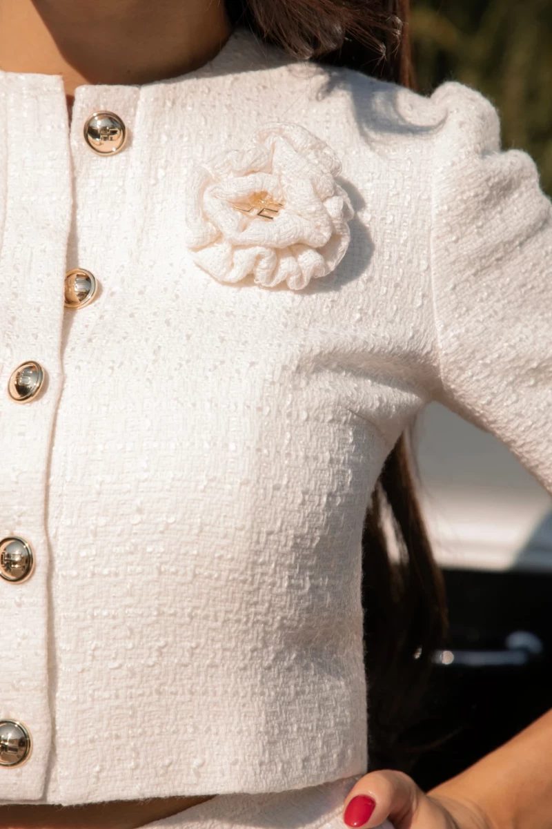 Thumbnail 4 of Късо сако от букле "SILENCE"