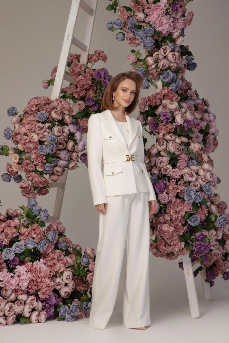 Thumbnail 6 of Бяло сако с колан "JASMIN d’or"