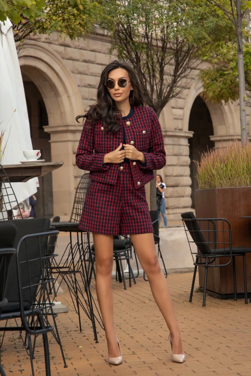 Thumbnail 2 of Къси панталонки от букле "RED COCO"