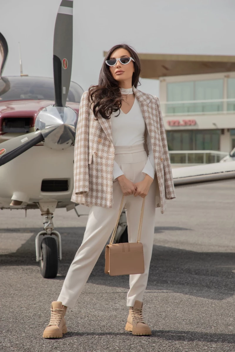 Thumbnail 6 of Бял панталон "ALLURE"