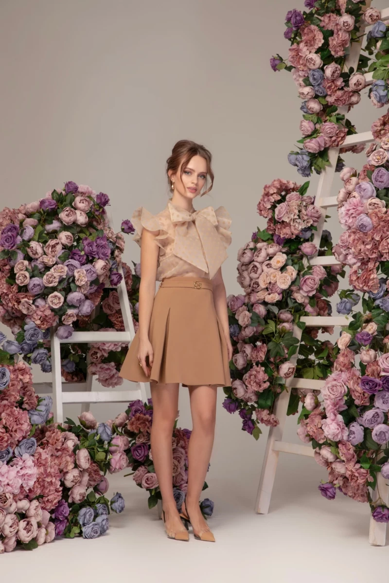 Thumbnail 4 of Топ от органза "LILOU"