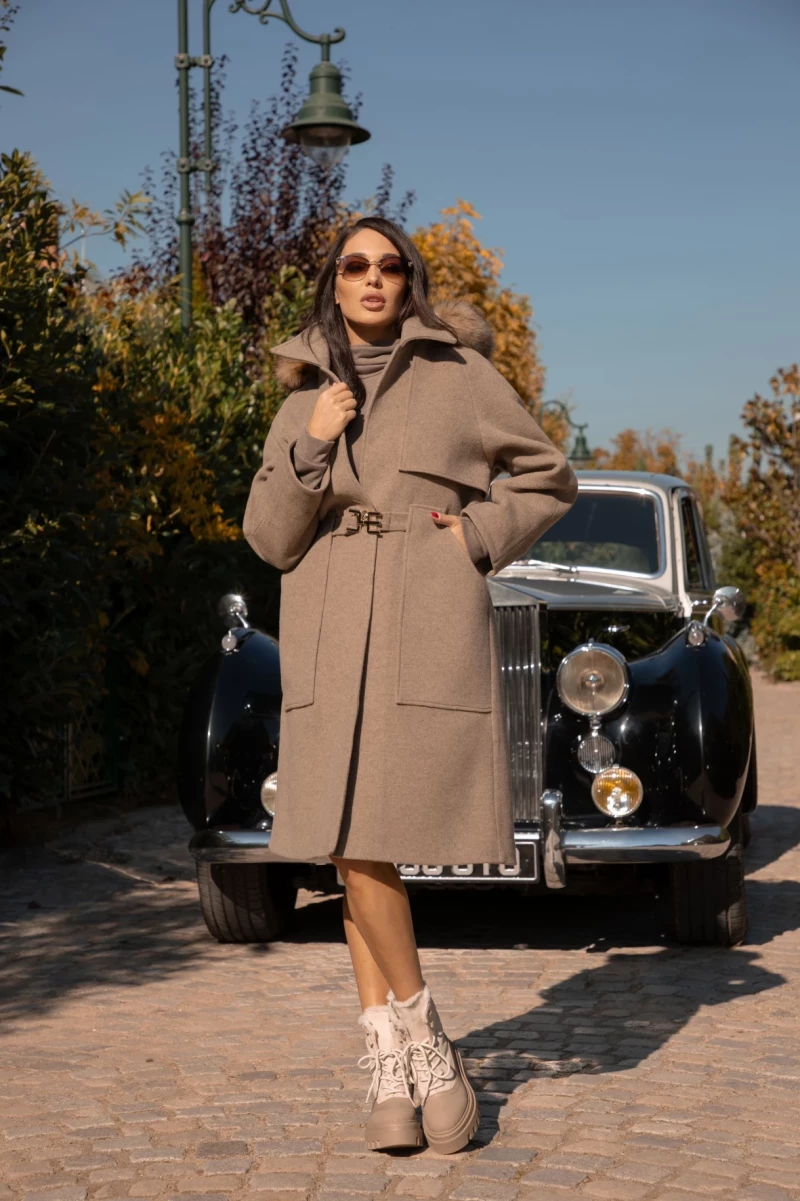 Thumbnail 1 of Палто "PASSION"