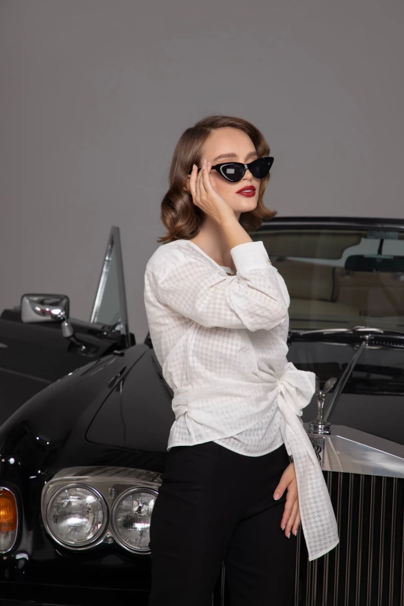 Thumbnail 2 of Риза "CLÉMENCE"