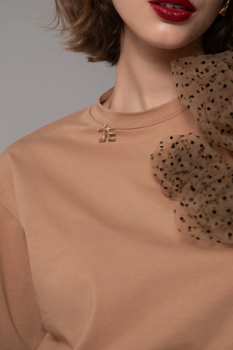 Thumbnail 4 of Тениска с ръчно изработени цветя "BONJOUR"