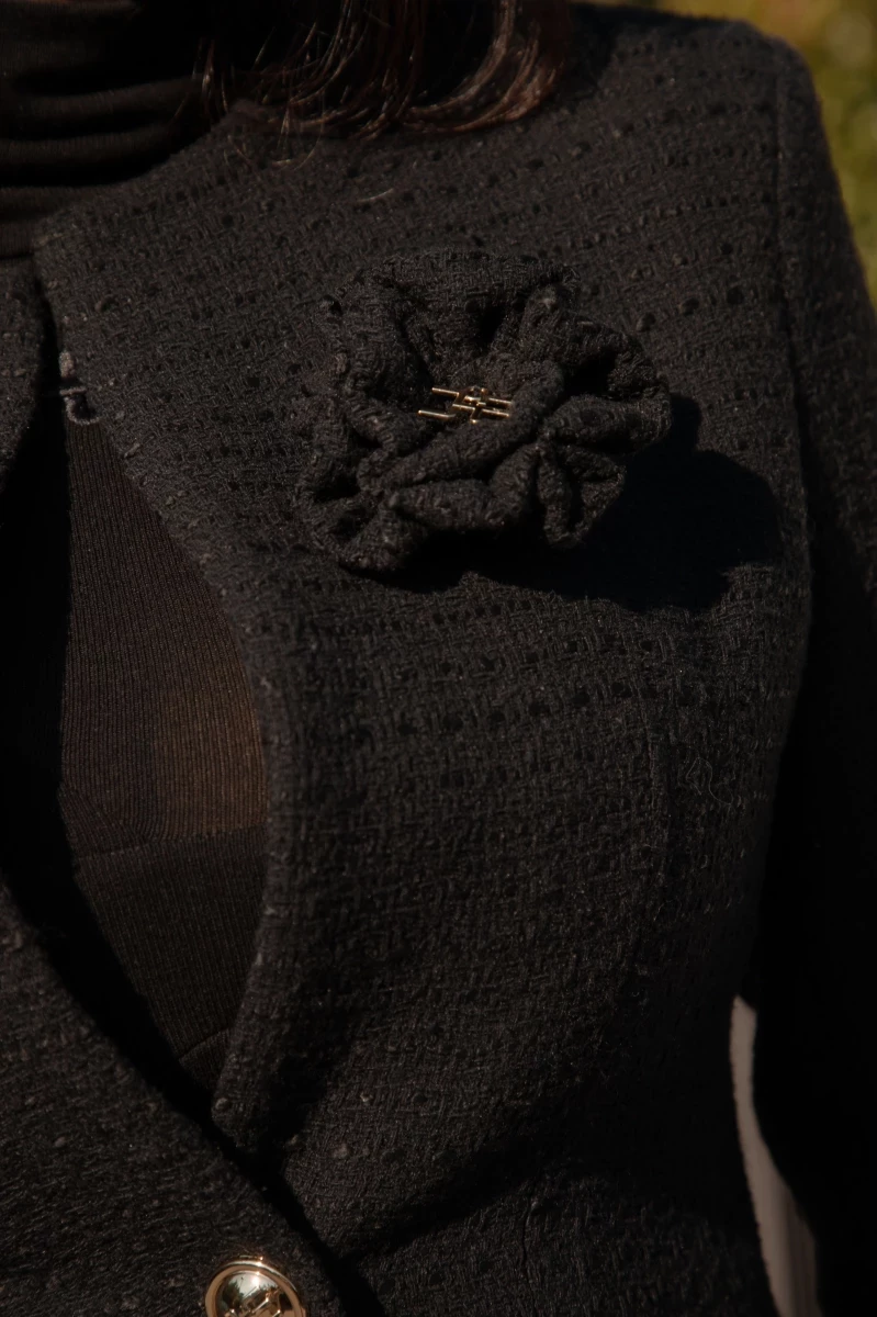 Thumbnail 3 of Сако от букле "ALLURE"