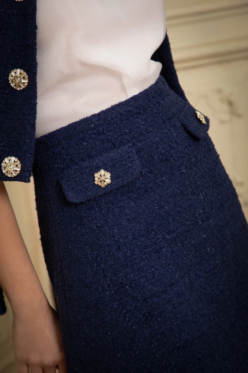 Thumbnail 2 of Пола от букле "NIGHTFALL"