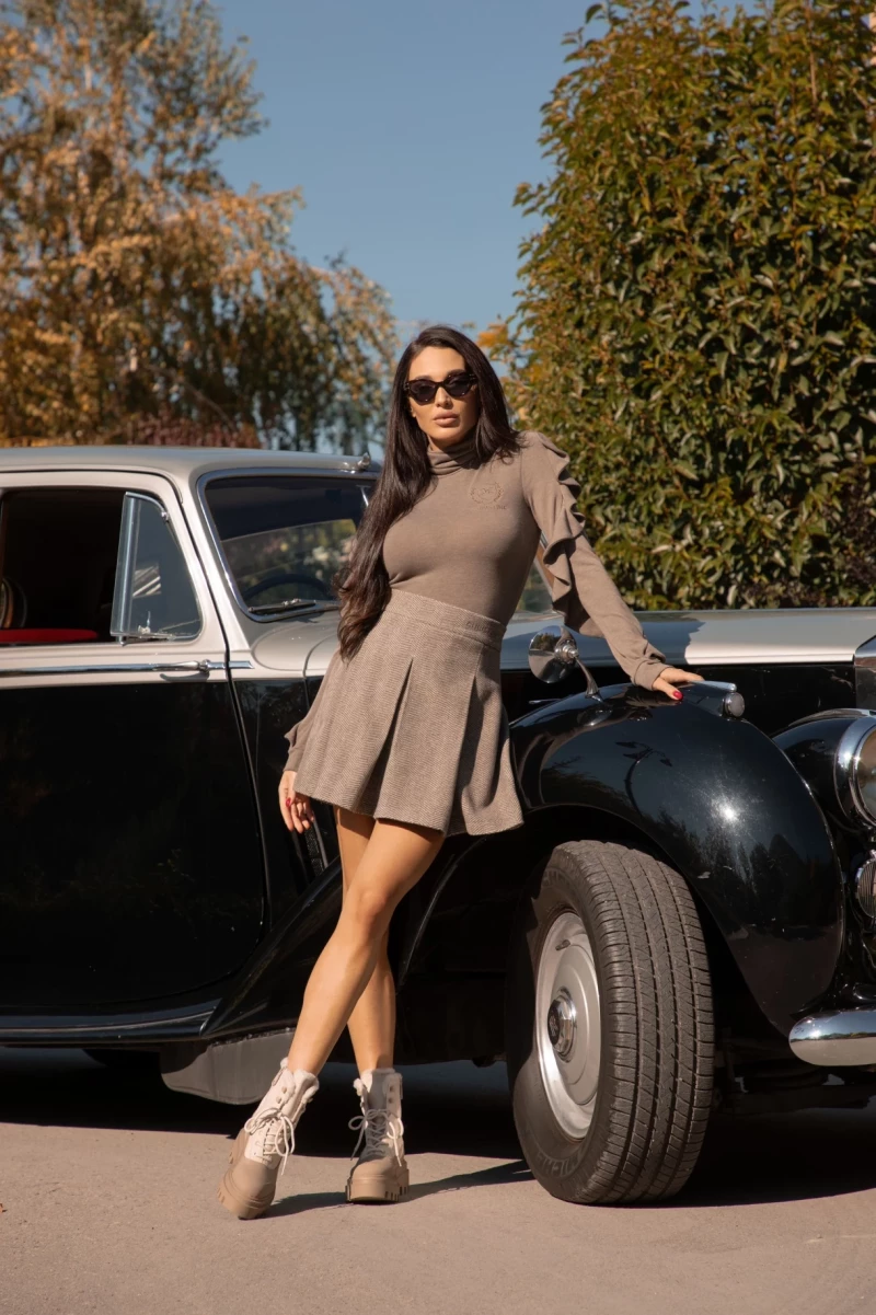 Thumbnail 3 of Пола "LADY"