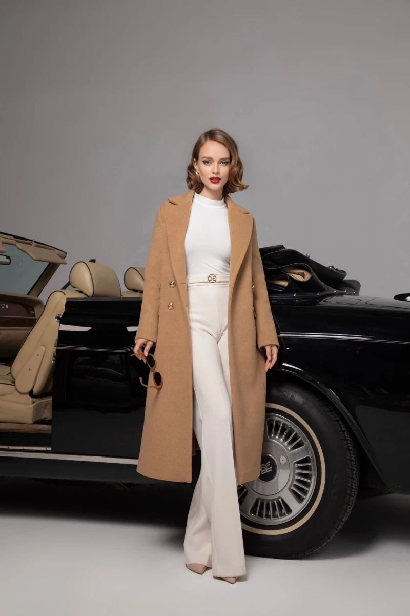 Thumbnail 1 of Палто "MODE DE PARIS"