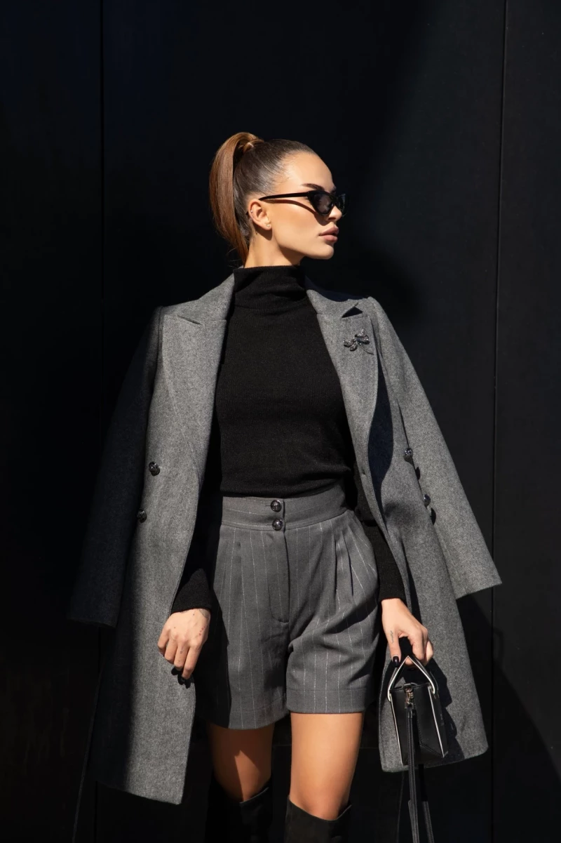 Thumbnail 1 of Къси панталонки "FAMOUS"