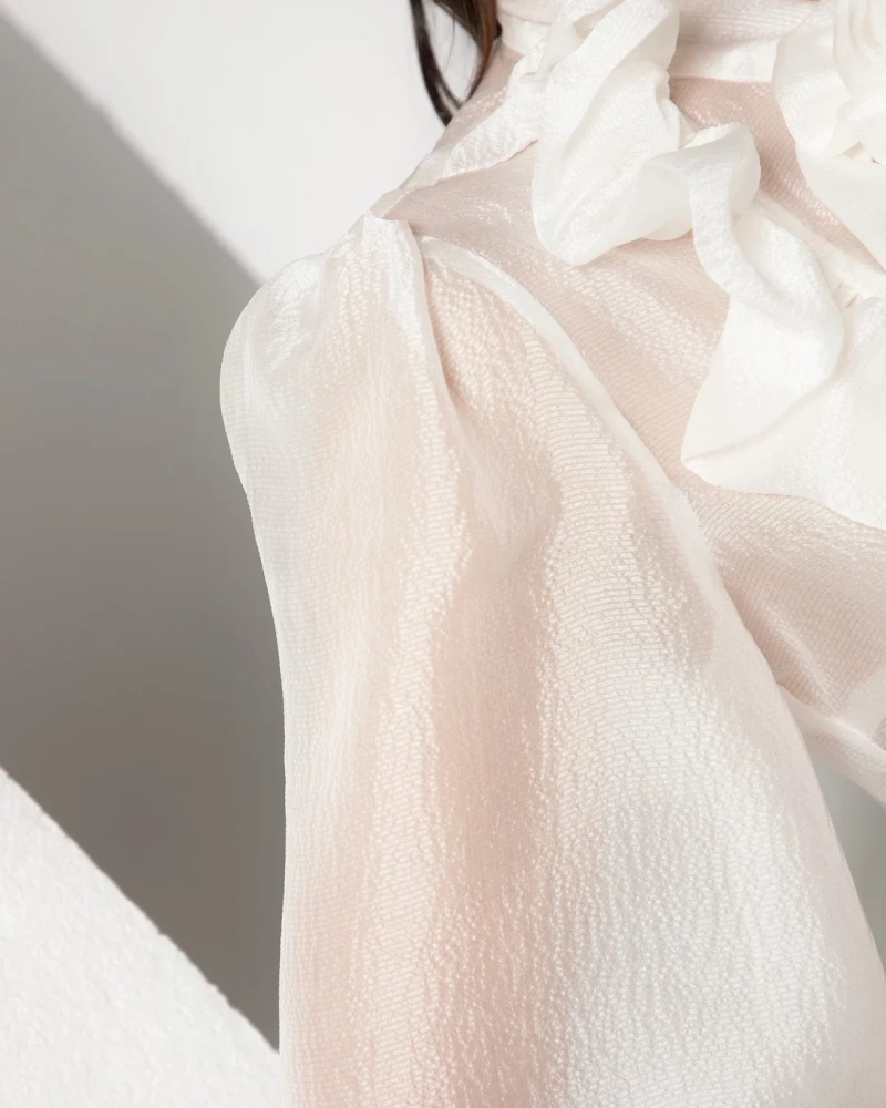 Thumbnail 5 of Риза от естествена коприна с ръчно изработено цвете "SILK SEDUCTION"