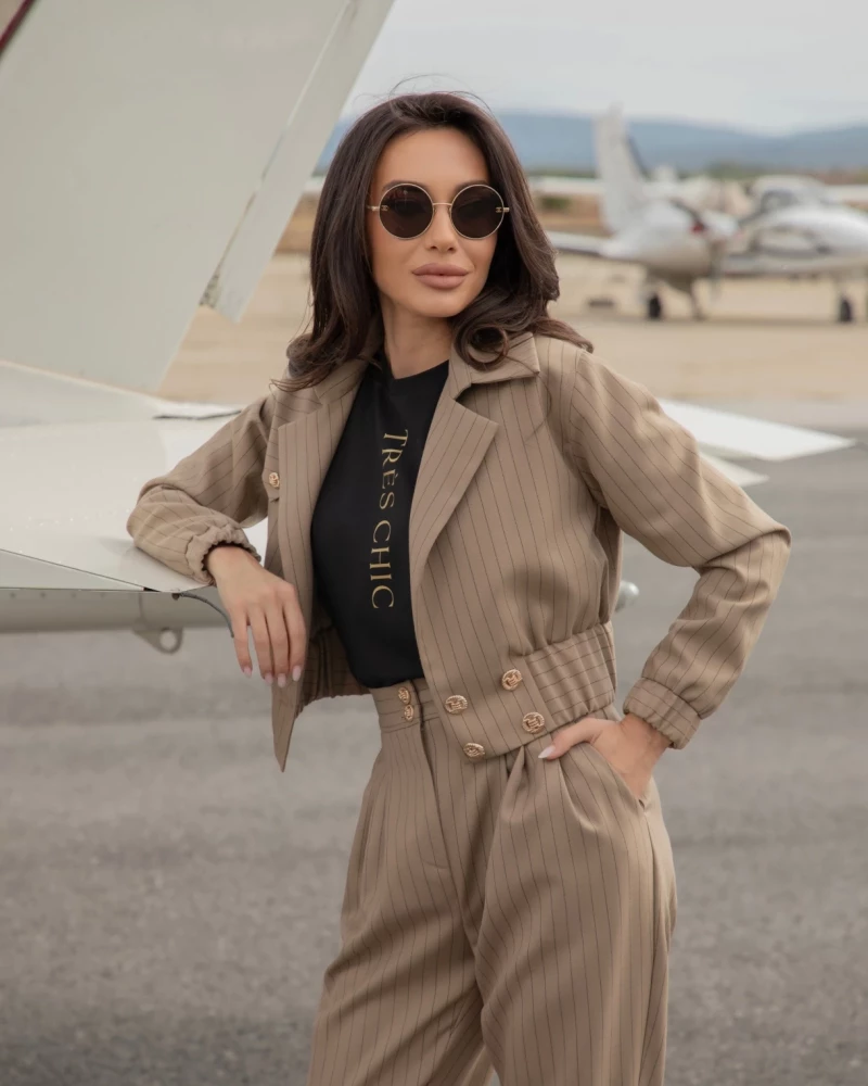 Thumbnail 7 of Яке "MODA"