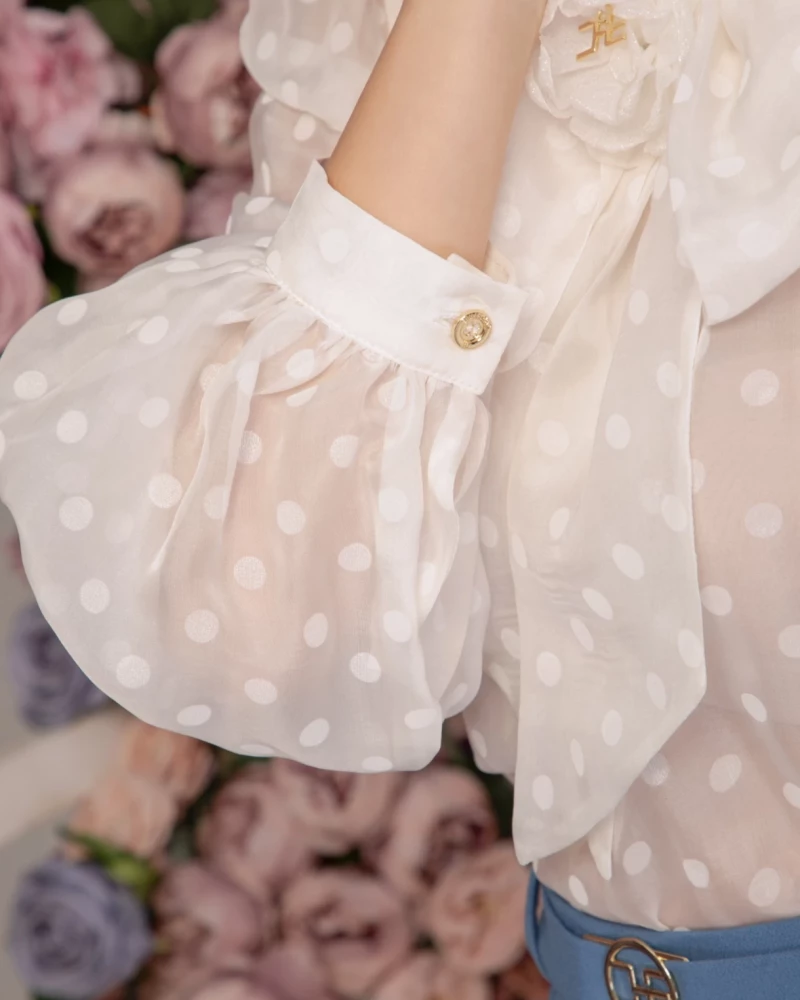 Thumbnail 2 of Риза от естествена коприна "IRIS"