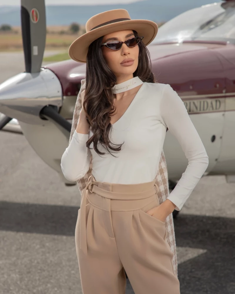 Thumbnail 4 of Бежов панталон "ALLURE"