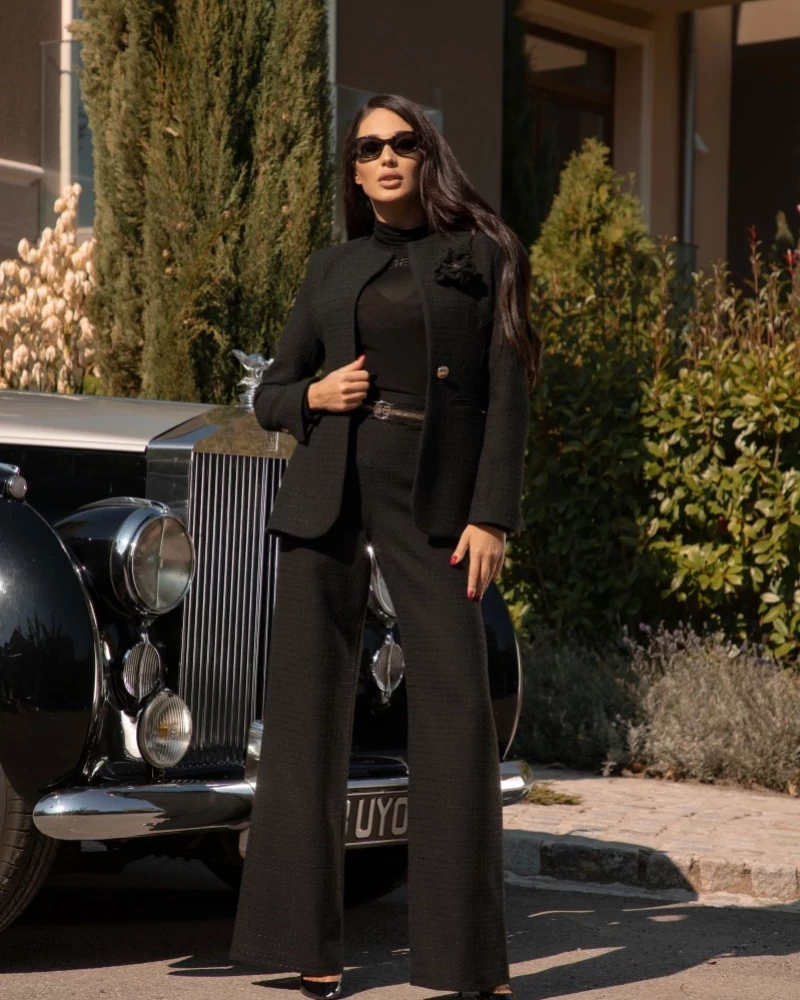 Thumbnail 2 of Сако от букле "ALLURE"