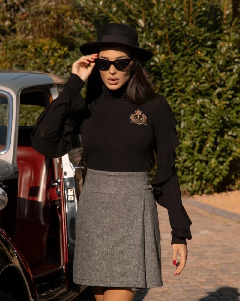 Thumbnail 3 of Поло в черно "BELLE"