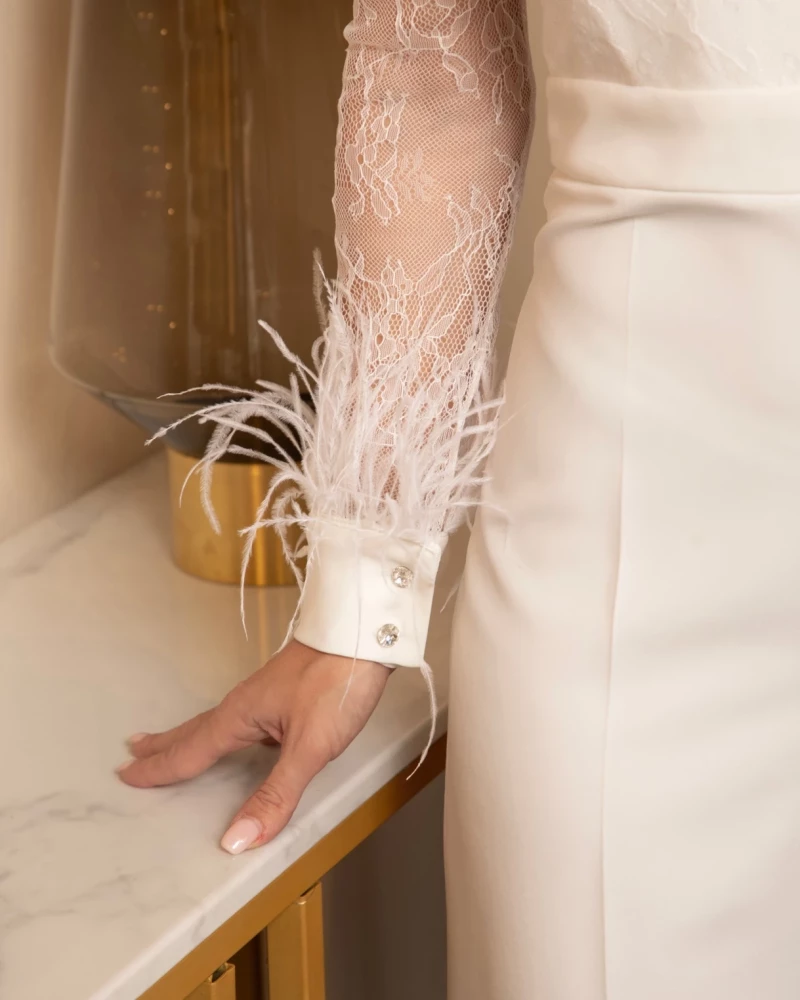 Thumbnail 2 of Бял гащеризон с пера "AMBER"