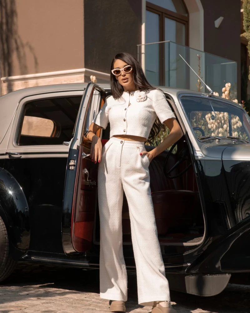 Thumbnail 3 of Късо сако от букле "SILENCE"